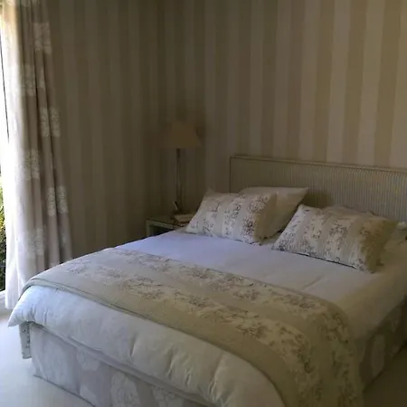 Apartment Deauville, 115 M2 En Rez De Jardin
