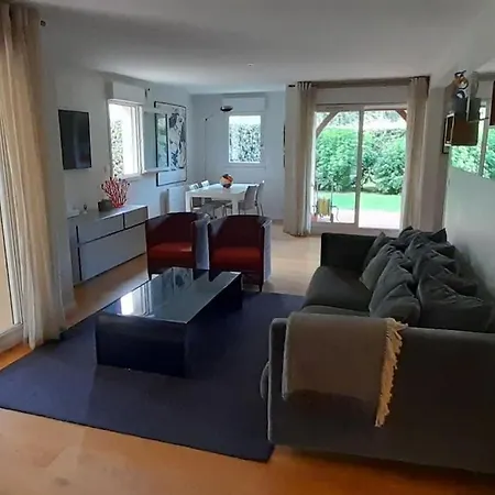Apartment Deauville, 115 M2 En Rez De Jardin *
