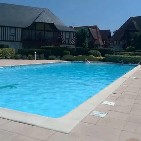 Apartment Deauville, 115 M2 En Rez De Jardin *