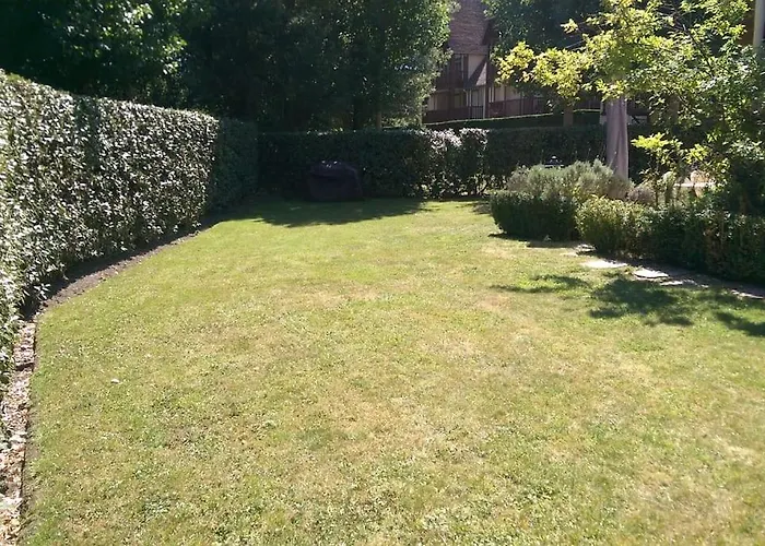 Appartement Deauville, 115 M2 - 3 Chambres, En Rez De Jardin *