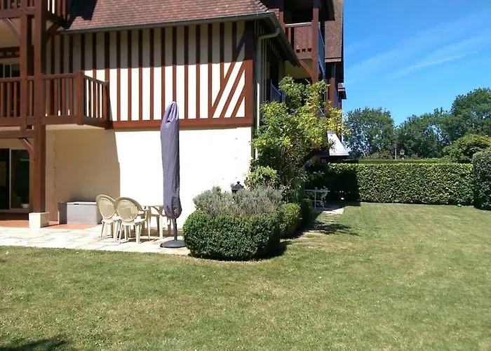 Deauville, 115 M2 - 3 Chambres, En Rez De Jardin Appartement Deauville